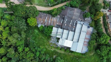 industrial em Rua Roque Antonio Gonçalves, Moinho - Campo Limpo Paulista - SP