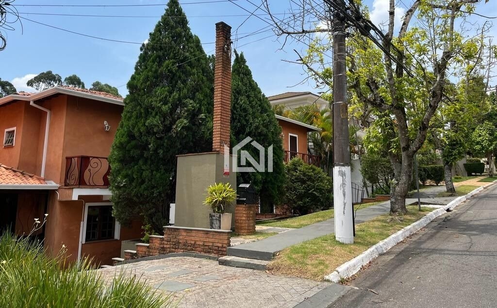 Casa a venda no condomínio São Paulo II