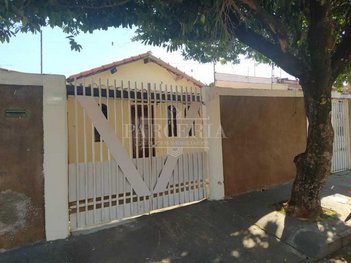 house em Rua José Sampaio de Oliveira, Conjunto Habitacional Antônio Pagan - Araçatuba - SP