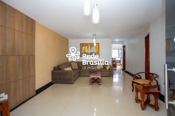 house em Quadra 8 Conjunto E, Sobradinho - Brasília - DF