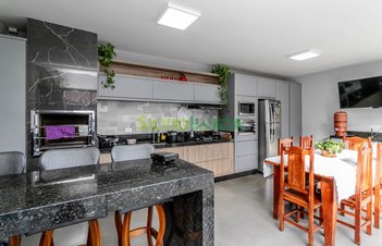 house em Rua Pioneiro Lívio Olivo, Parque das Laranjeiras - Maringá - PR
