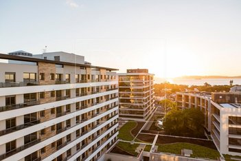 apartment em Avenida Wenceslau Escobar, Cristal - Porto Alegre - RS