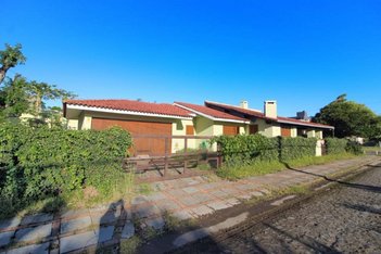 house em Rua Rio Douradinho, Centro - Xangri-Lá - RS