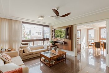 apartment em Rua Coronel Aurélio Bitencourt, Rio Branco - Porto Alegre - RS