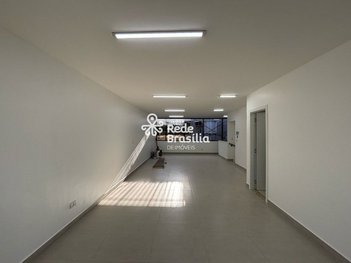 business em SCLRN 704 Bloco B, Asa Norte - Brasília - DF