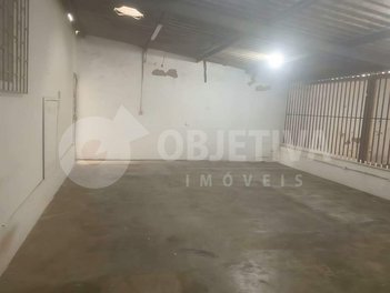 house em Avenida Floriano Peixoto, Custódio Pereira - Uberlândia - MG