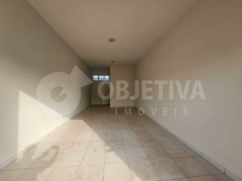 business em Avenida Clássica, Guarani - Uberlândia - MG