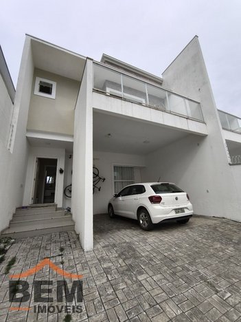 house em Rua Monteiro Lobato, Praia dos Amores - Balneário Camboriú - SC