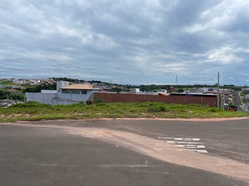 land_lot em Rua Guerino Bernardino Quaiatti, Lívia - Botucatu - SP