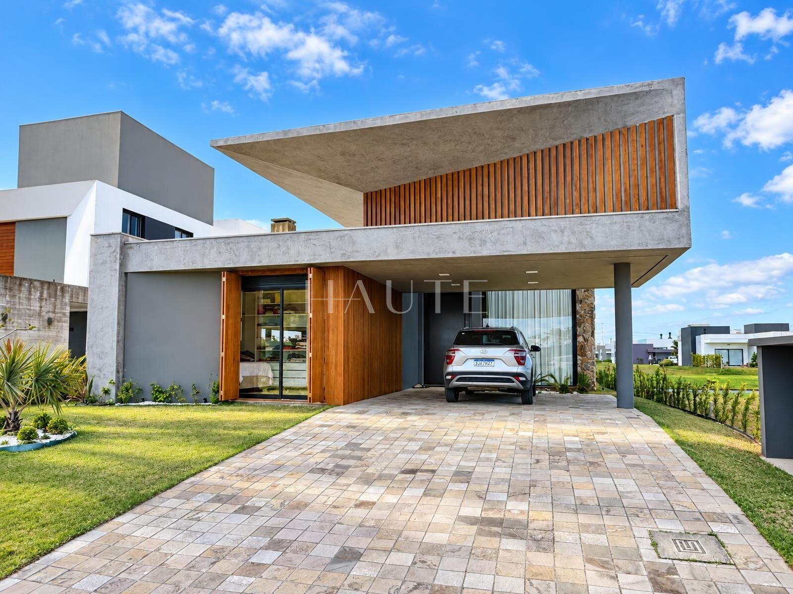 Casa à Venda no Condomínio Reserva das Águas - Torres/RS |