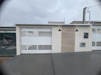 house em Rua Ana Gomes dos Santos, Jardim Aurélio Bernardi - Ji-Paraná - RO