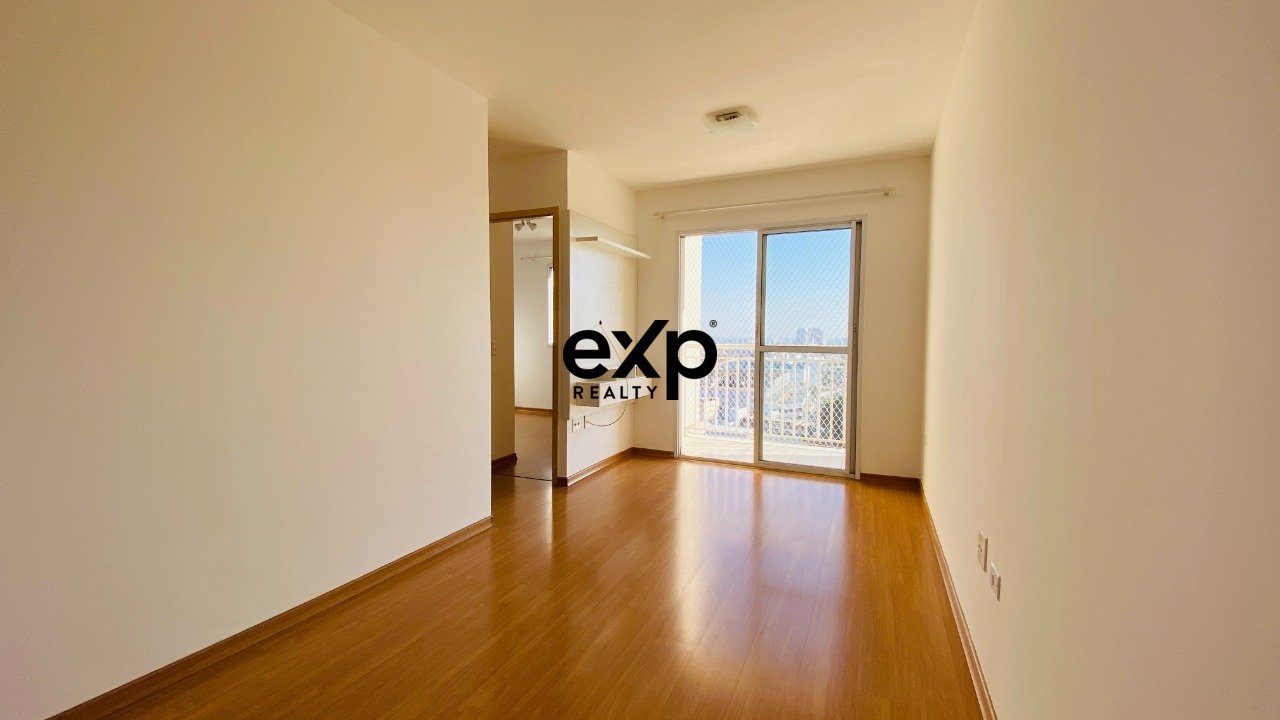 SALA PARA 2 AMBIENTES COM SACADA
