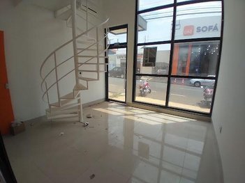 commercial_property em Avenida Cussy de Almeida Júnior, Jardim do Prado - Araçatuba - SP