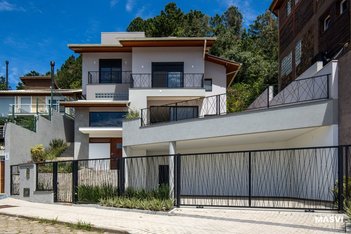 house em Rua Zanzibar do Nascimento Lins, Trindade - Florianópolis - SC