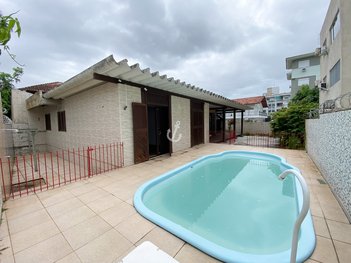 house em Rua João Luiz da Silva Brito, Canasvieiras - Florianópolis - SC