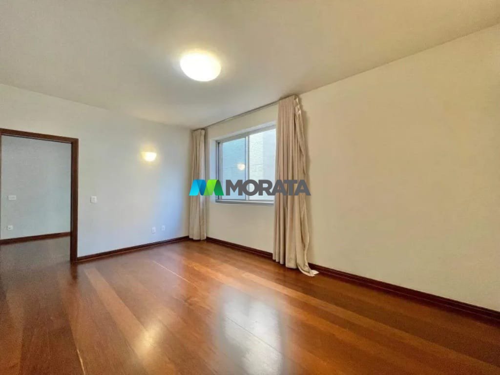 Apartamento com 4 quartos — Sion, Belo Horizonte