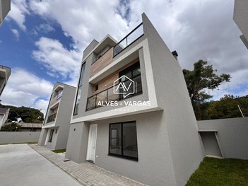house em Rua Henrique Martins Torres, Boqueirão - Curitiba - PR
