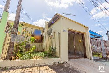 house em Rua Roque Gonzales, Santo Inácio - Esteio - RS