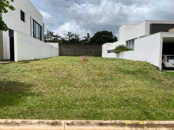 land_lot em Avenida Lidormira Borges do Nascimento, Shopping Park - Uberlândia - MG