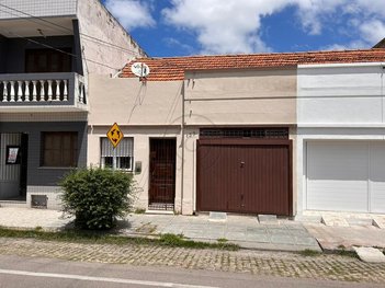 house em Rua Doutor Nascimento, Centro - Rio Grande - RS