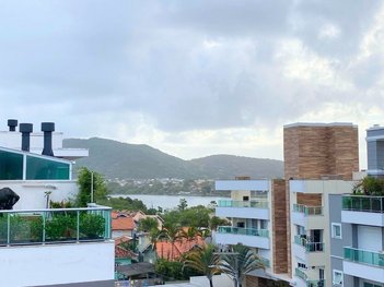 apartment em Rua Aroeira da Praia, Rio Tavares - Florianópolis - SC