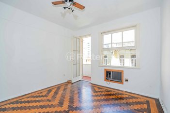 apartment em Rua Doutor Flores, Centro Histórico - Porto Alegre - RS