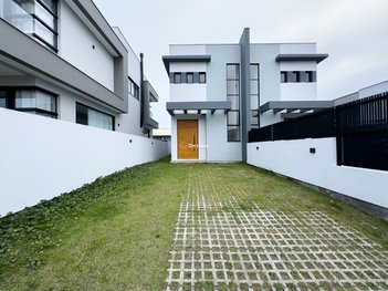 house em Rua Raimundo Starosky, Carianos - Florianópolis - SC