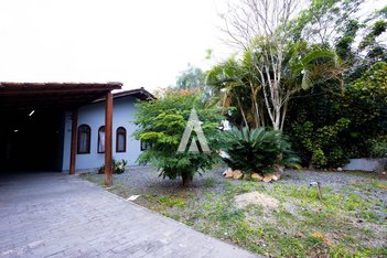 house em Rua São José dos Cedros, Iririú - Joinville - SC