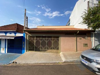 house em Rua Pandia Calogeras, Vila Maria - Botucatu - SP