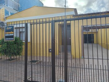 house em Rua João Neves da Fontoura, Fragata - Pelotas - RS