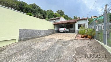 house em Avenida Vicente Monteggia, Cavalhada - Porto Alegre - RS