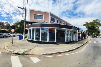 commercial_building em Alameda Lucas Nogueira Garcez, Vila Thais - Atibaia - SP