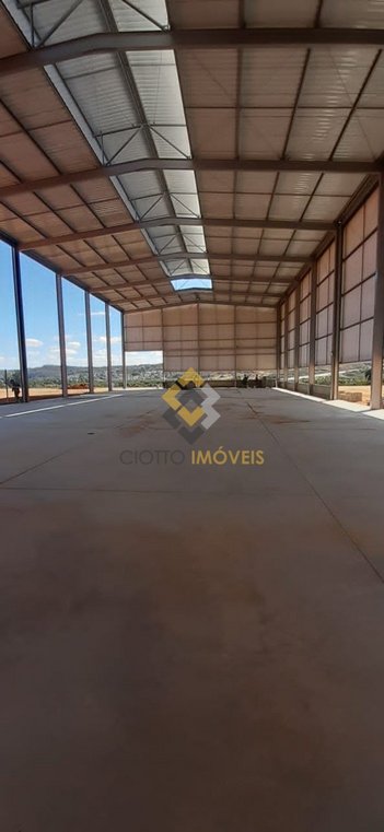 industrial em 1, Santo Antônio - Vespasiano - MG