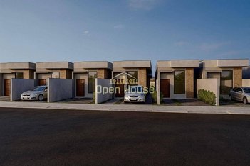 house em Rua Itália, Colônia Santo Antônio - Barra Mansa - RJ