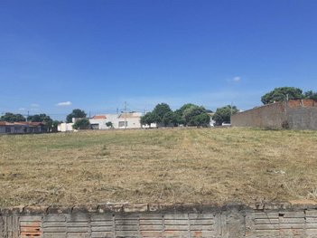 land_lot em Rua Franklin Leal, Conjunto Habitacional Hilda Mandarino - Araçatuba - SP