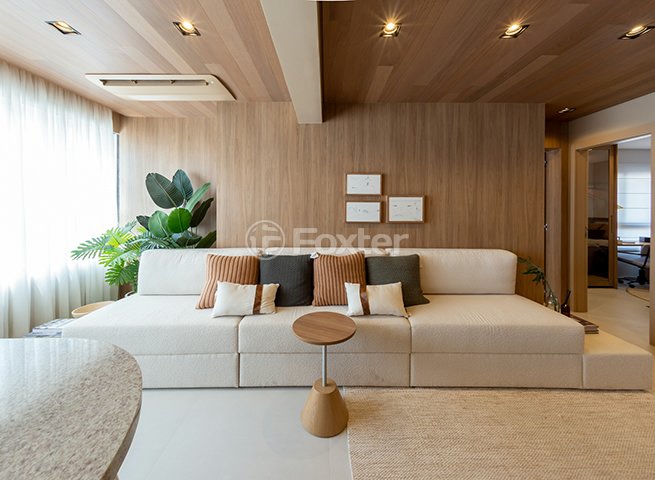 sala-de-estar-moderna-e-aconchegante-com-sofa-branco.jpeg