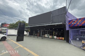 office em Avenida Marginal Oeste, Municípios - Balneário Camboriú - SC