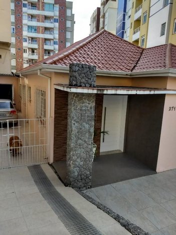 house em R. Amélia Rodrigues, Nossa Senhora do Rosário - Santa Maria - RS