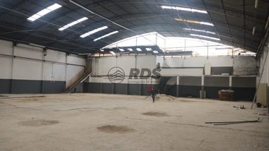 industrial em Rua Almirante Cockrane, Conceição - Diadema - SP