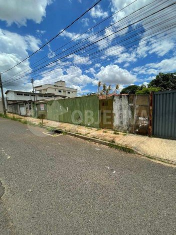land_lot em Rua Nicarágua, Tibery - Uberlândia - MG
