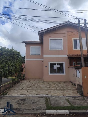 house em Rua Ameixeiras, Jardim Petrópolis - Cotia - SP