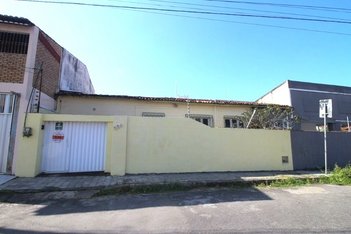 house em Rua Doutor José Vítor, Fátima - Fortaleza - CE