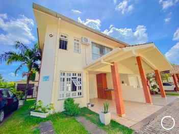 house em Avenida Rodolfo Behr, Camobi - Santa Maria - RS