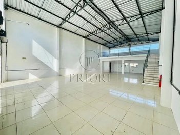 business em Corrêa de Mello, Sarandi - Porto Alegre - RS