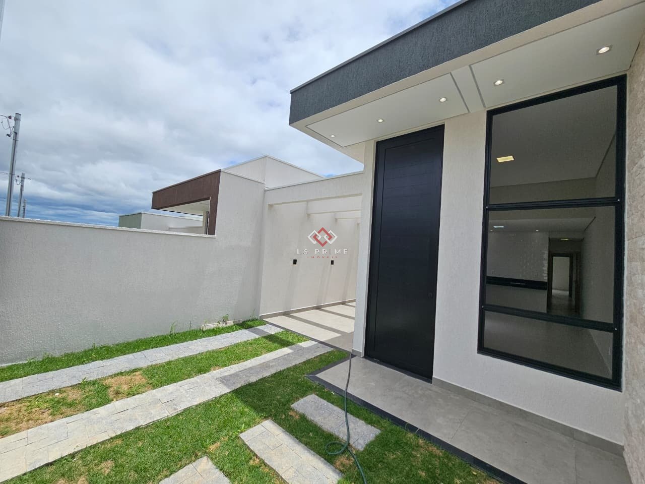 WhatsApp Image 2025-11-13 at 15.55