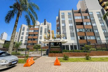 apartment em Rua Desembargador Motta, Centro - Curitiba - PR