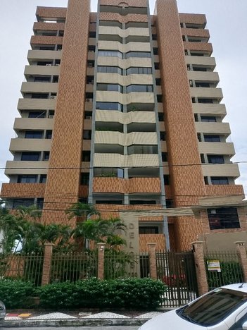 apartment em Rua Francisco Farias Filho, Guararapes - Fortaleza - CE