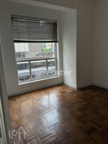 apartment em Avenida Borges de Medeiros, Centro Histórico - Porto Alegre - RS