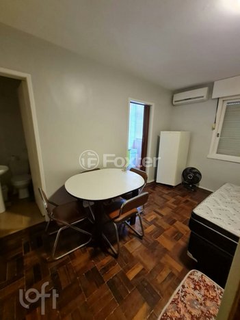 apartment em Rua Valparaíso, Jardim Botânico - Porto Alegre - RS