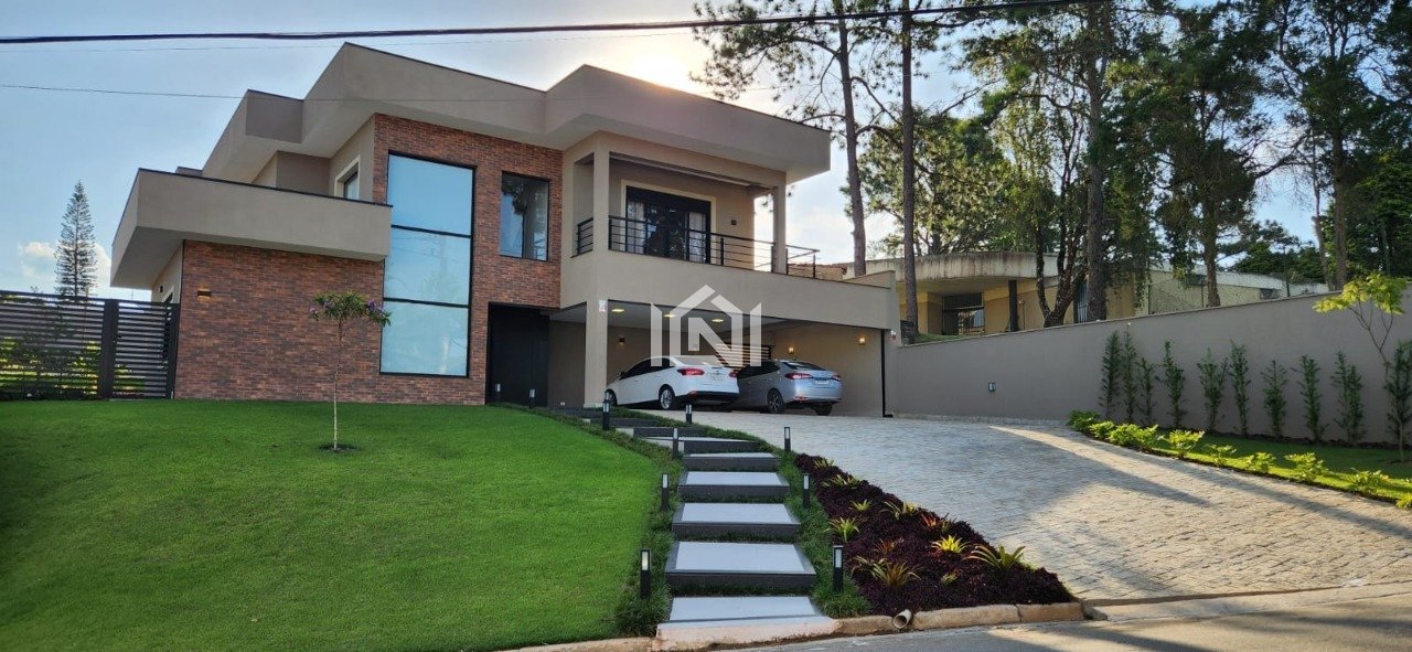 casa a venda no condominio monte catine.